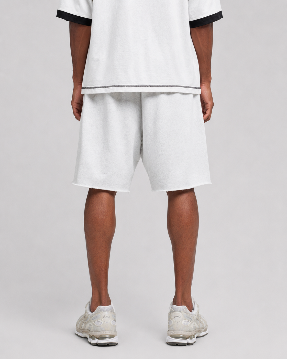 Shorts with Raw-Cut Hem