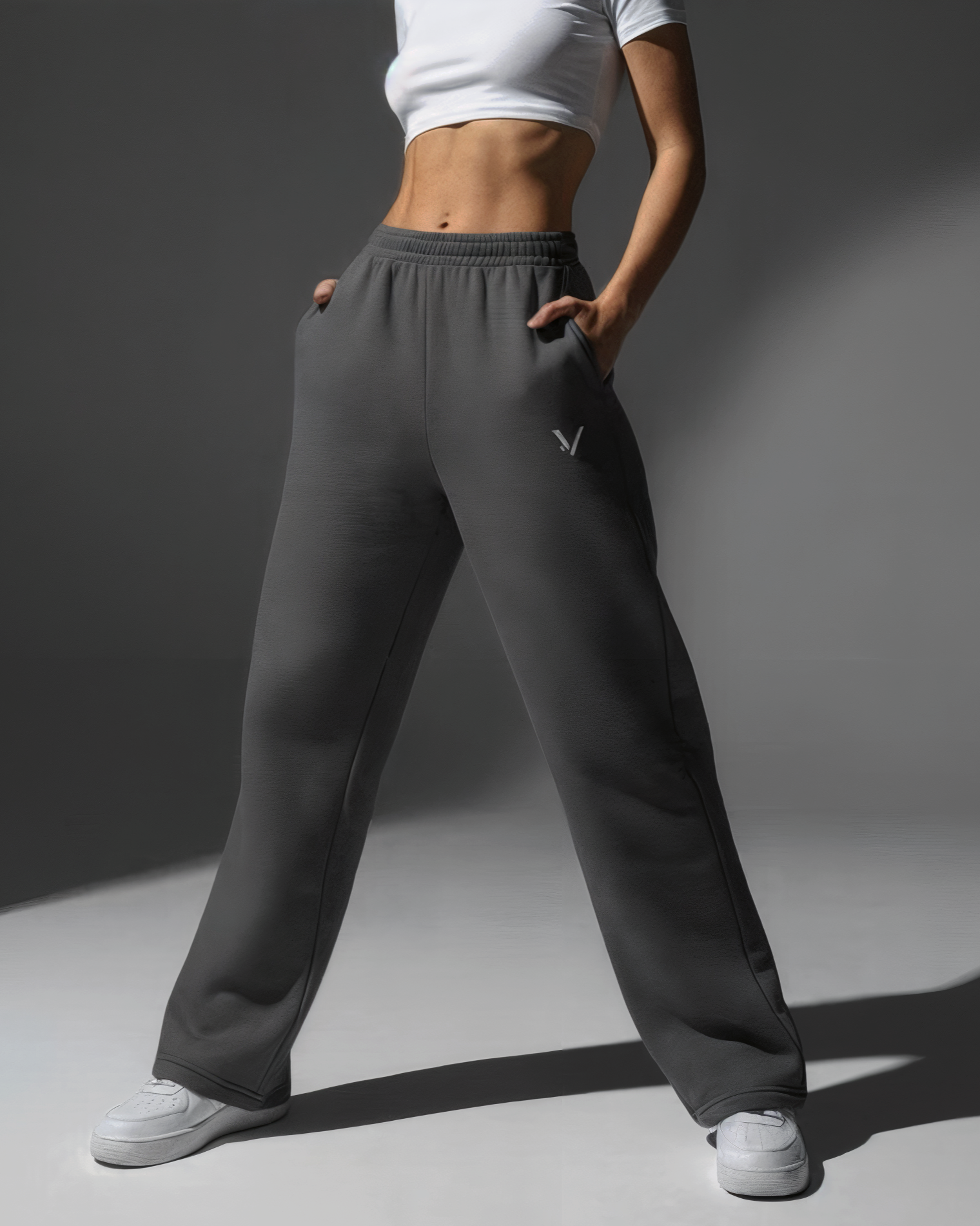 Hoodie pants 1 woman