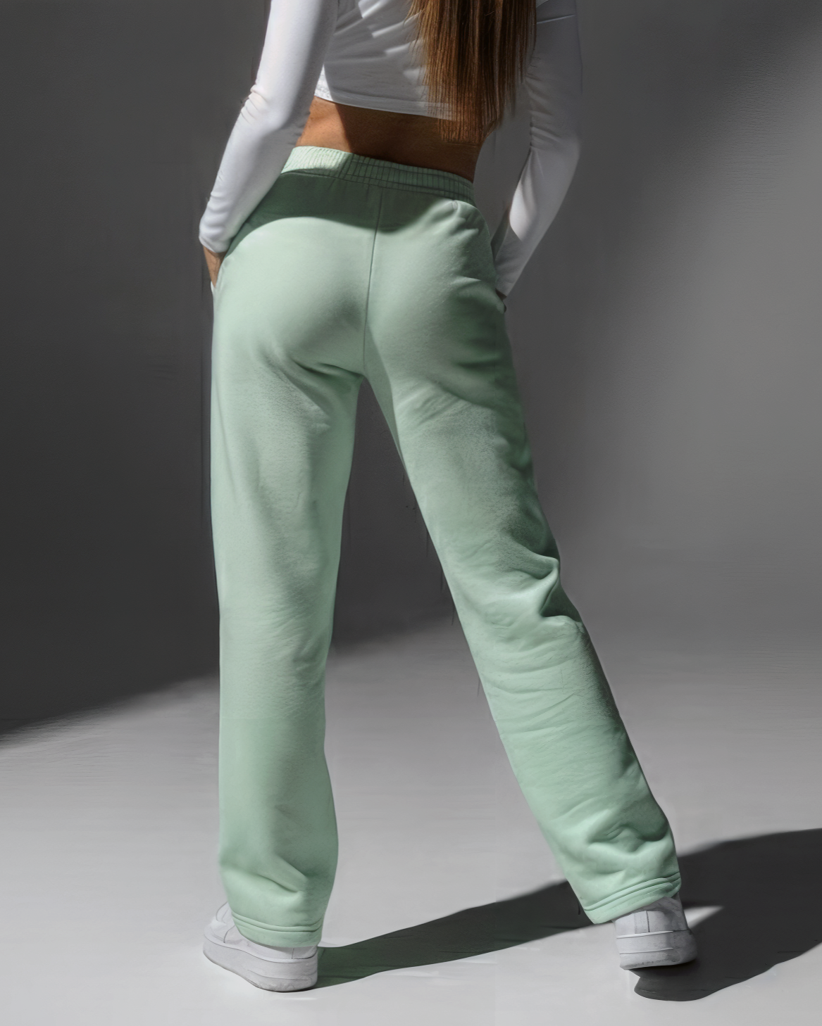 Hoodie pants 1 woman