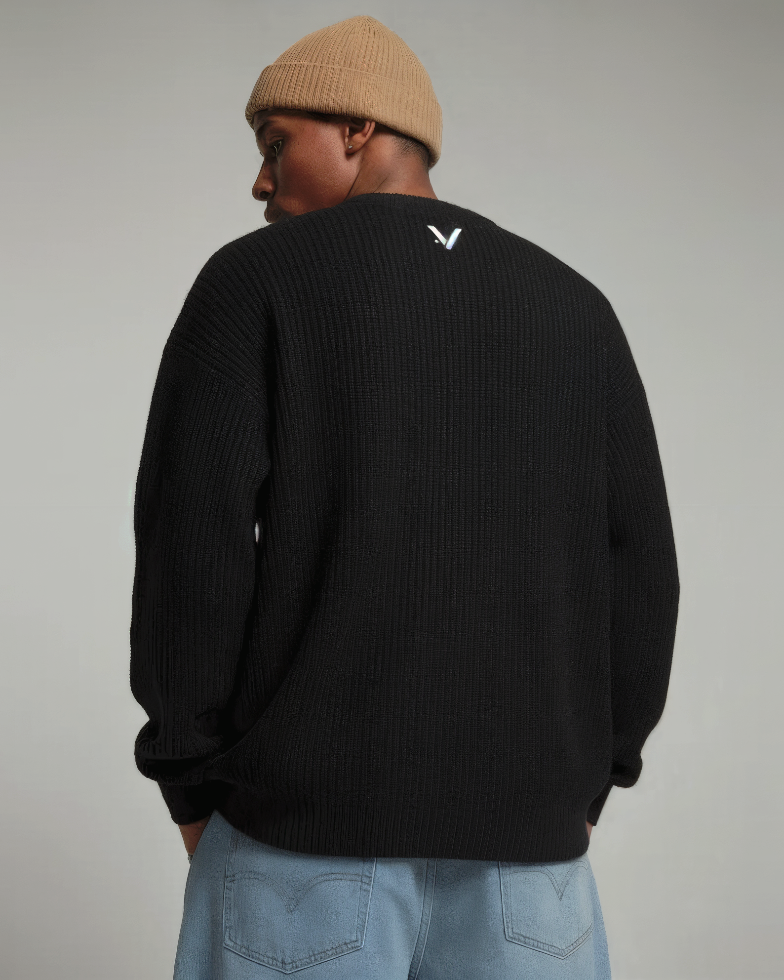 Sweatshirt 8