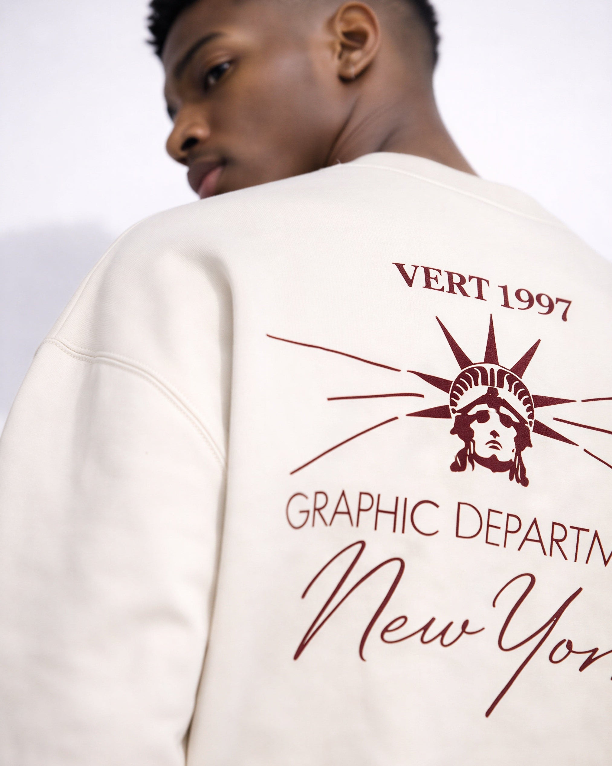 Pull ras du cou graphique New York